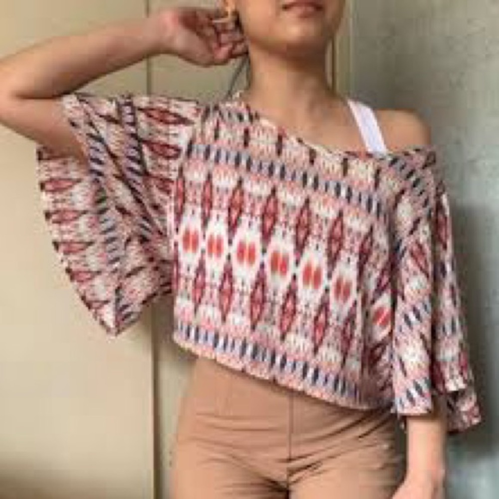Stoosh flutter sleeve bohemian geometric crop top shirt blouse size XS